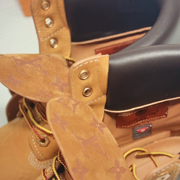 Louis Vuitton x Timberland Ankle Boots - Picture 11 of 14